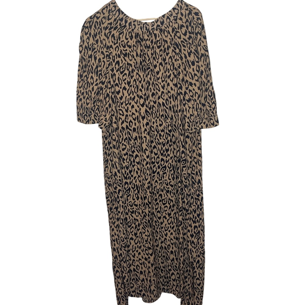 Anthropologie  Animal Print Midi Dress Short‎ Sleeves  Women's Large